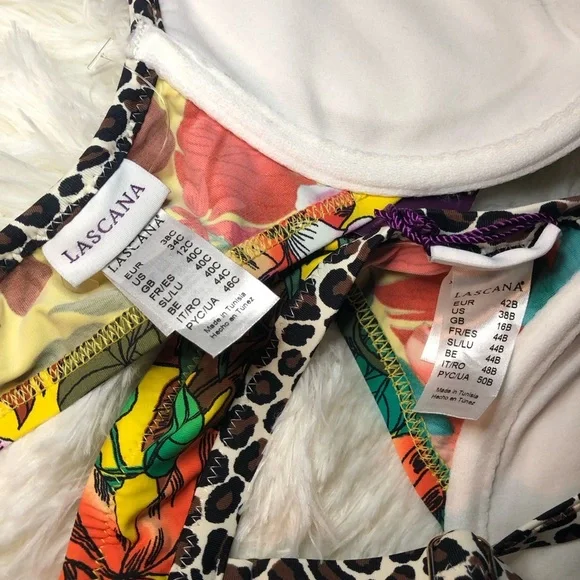 LASCANA Tropical Floral Bikini Top - Picture 11 of 16